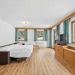 Appartement In A Quiet Location In Mittersill
