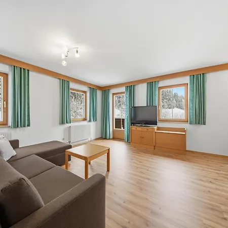 In A Quiet Location In Apartament Mittersill