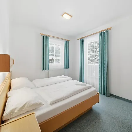 In A Quiet Location In Appartamento Mittersill